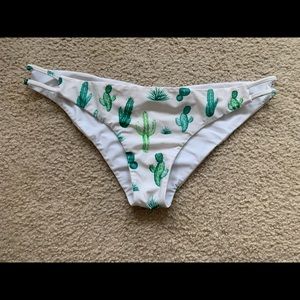 White and cactus bikini bottom